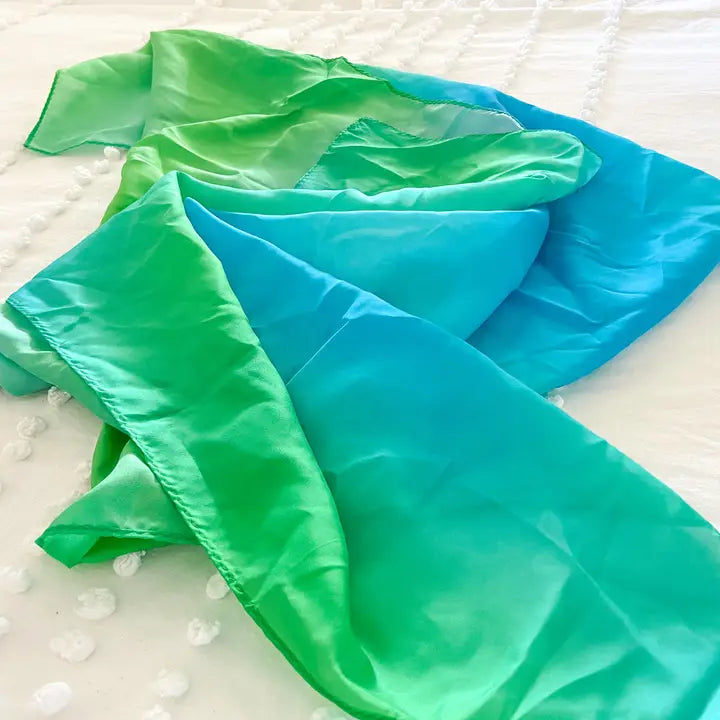 Play Silk