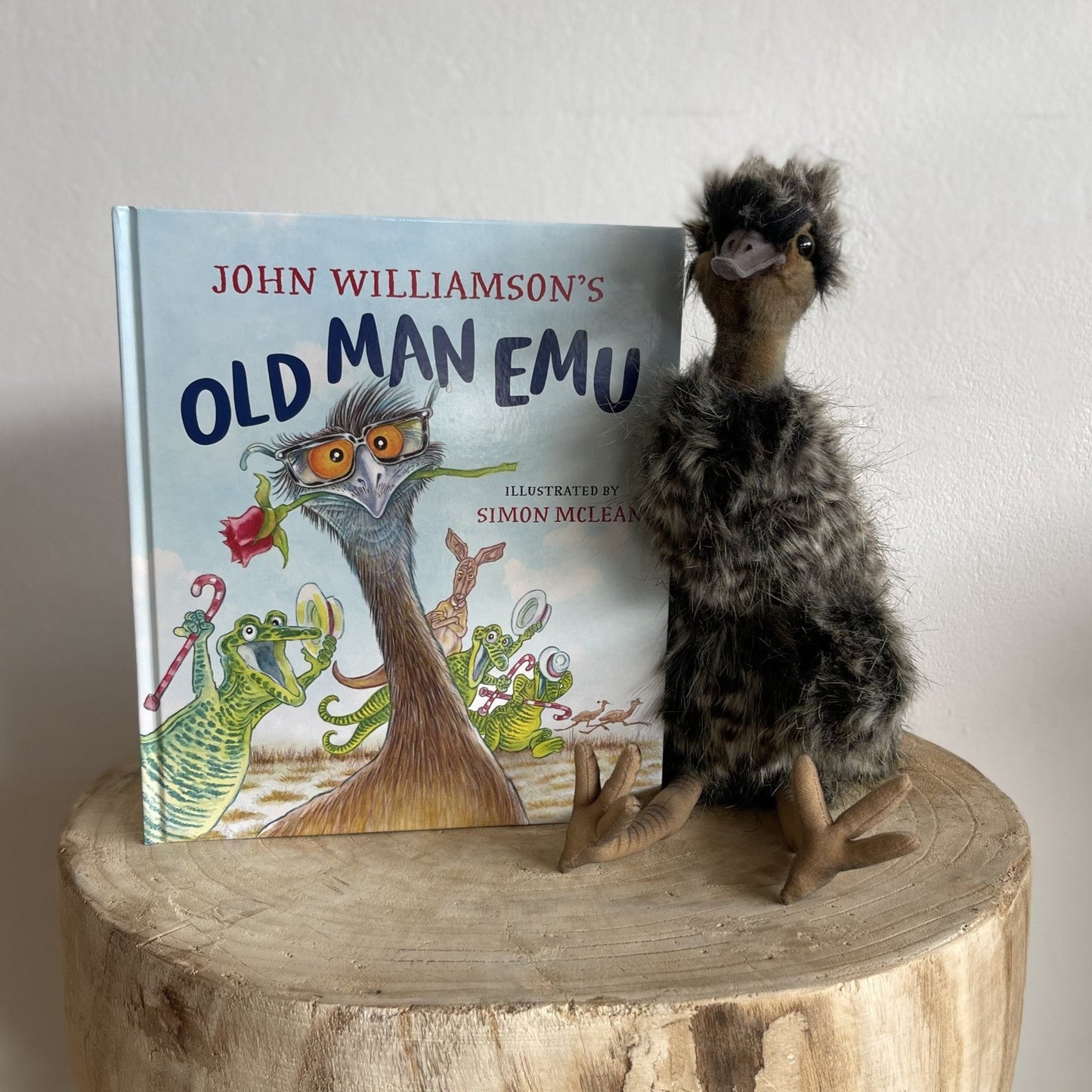 Old Man Emu by John Williamson (Hard Back)