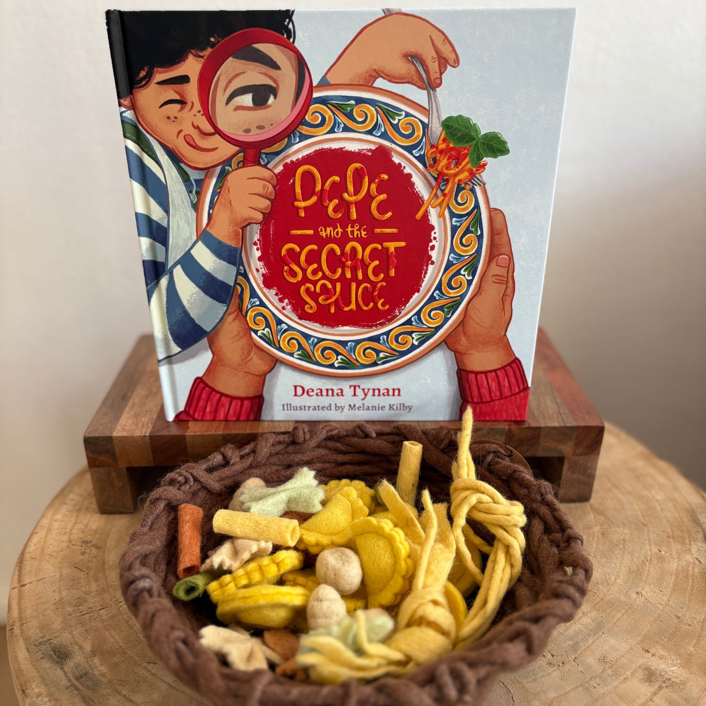 Pepe and the Secret Sauce by Deana Tynan (Hard back)