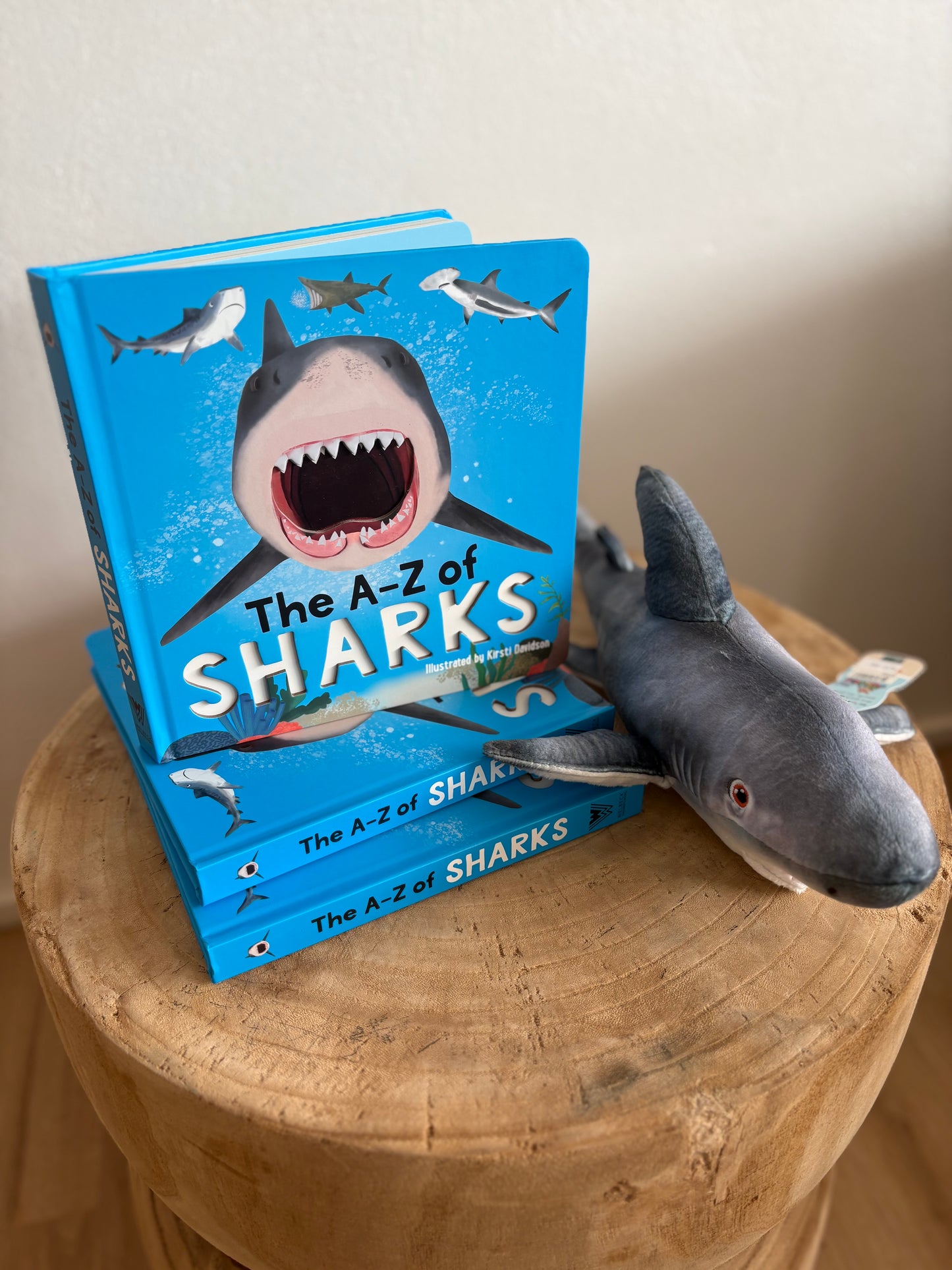 The A-Z of Sharks (Board Book)
