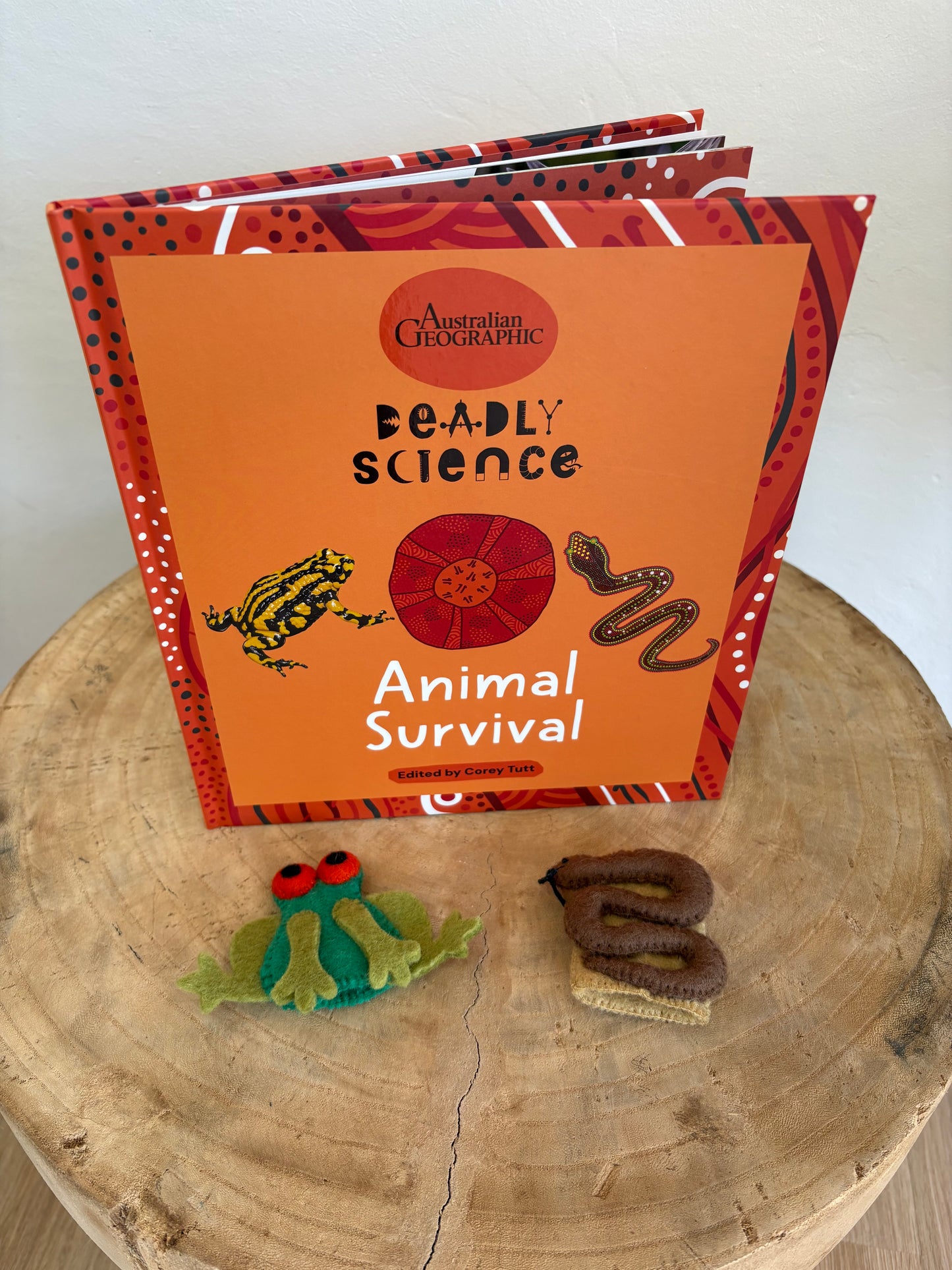 Deadly Science Animal Survival by Corey Tutt (Hard Back)