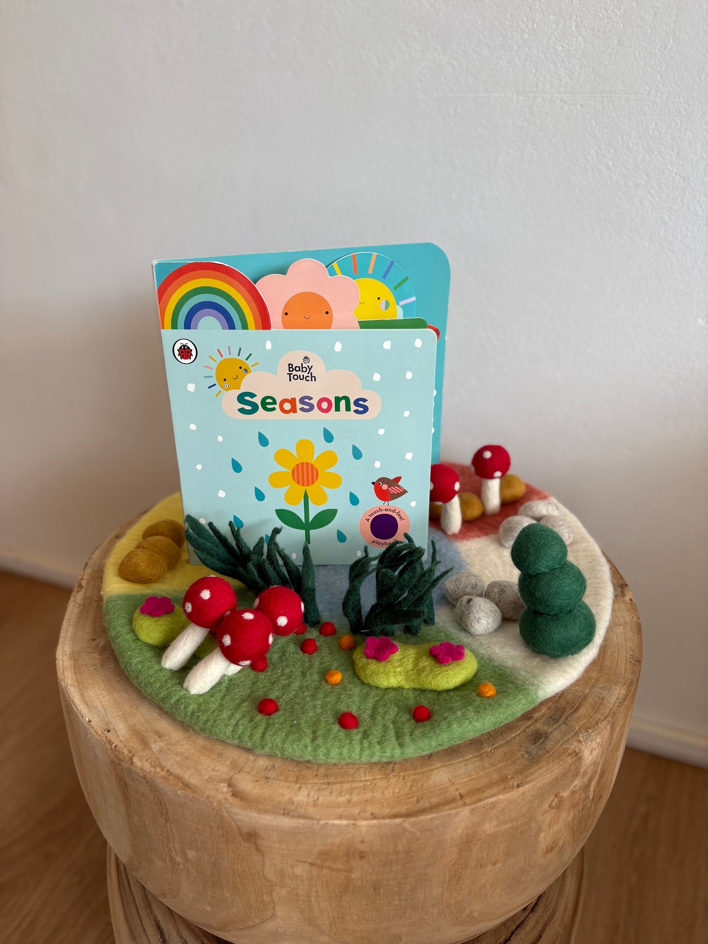 Baby Touch: Seasons, A Touch-And-Feel Playbook