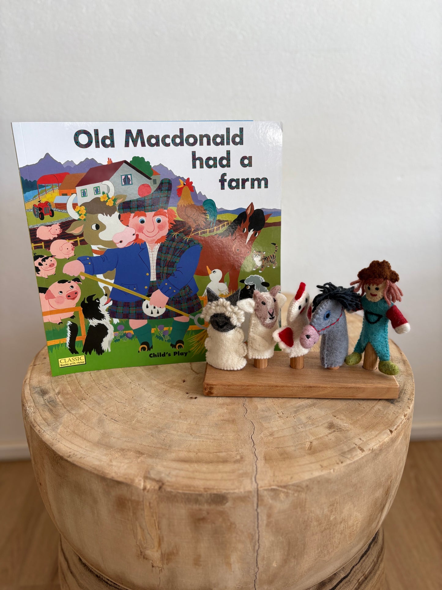 Old Macdonald Had A Farm by Pam Adams (Paper Back)