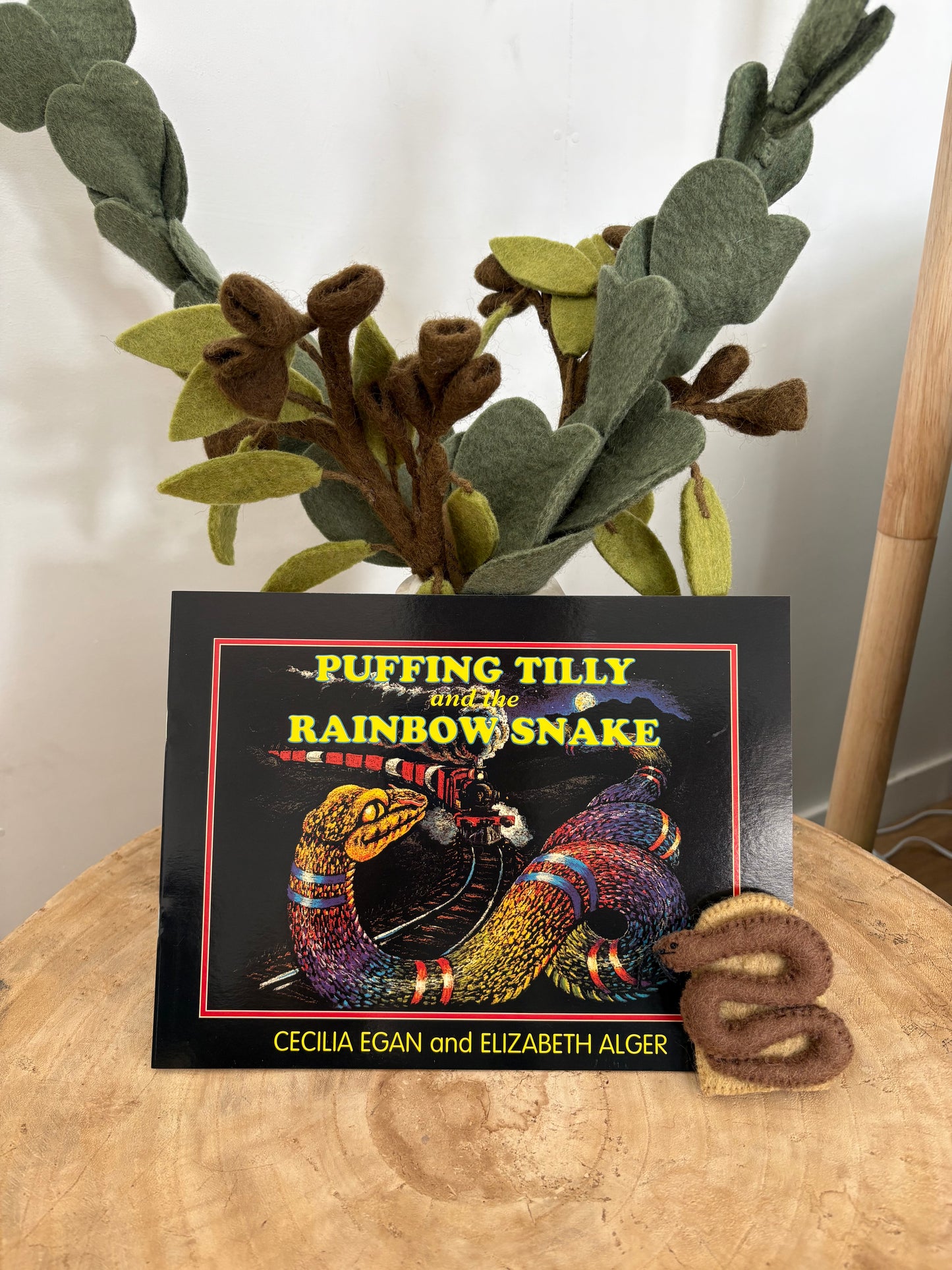 Puffing Tilly and The Rainbow Snake By Cecelia Egan (Paper Back)
