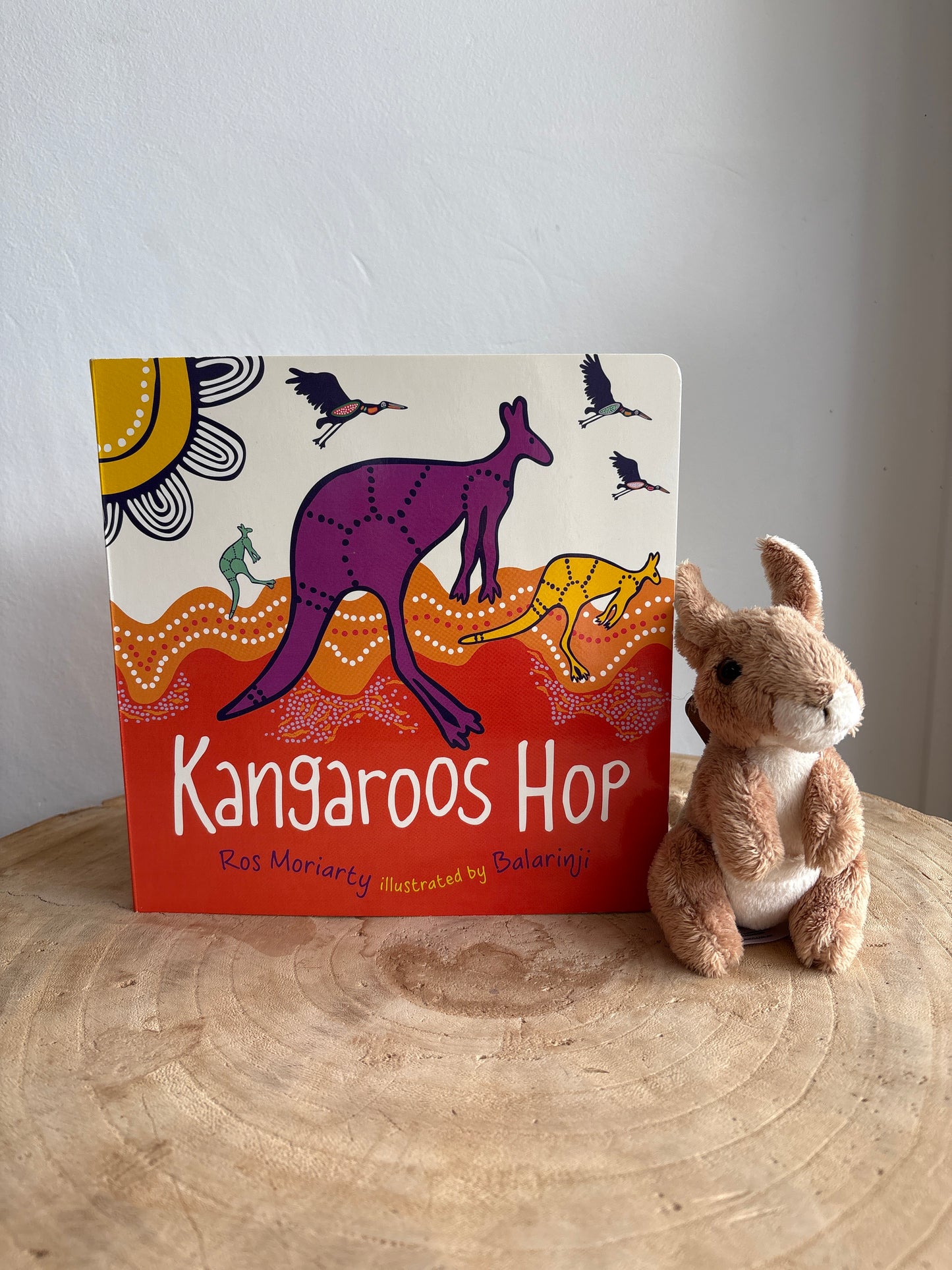 Kangaroos Hop by Ros Moriarty (Board Book)