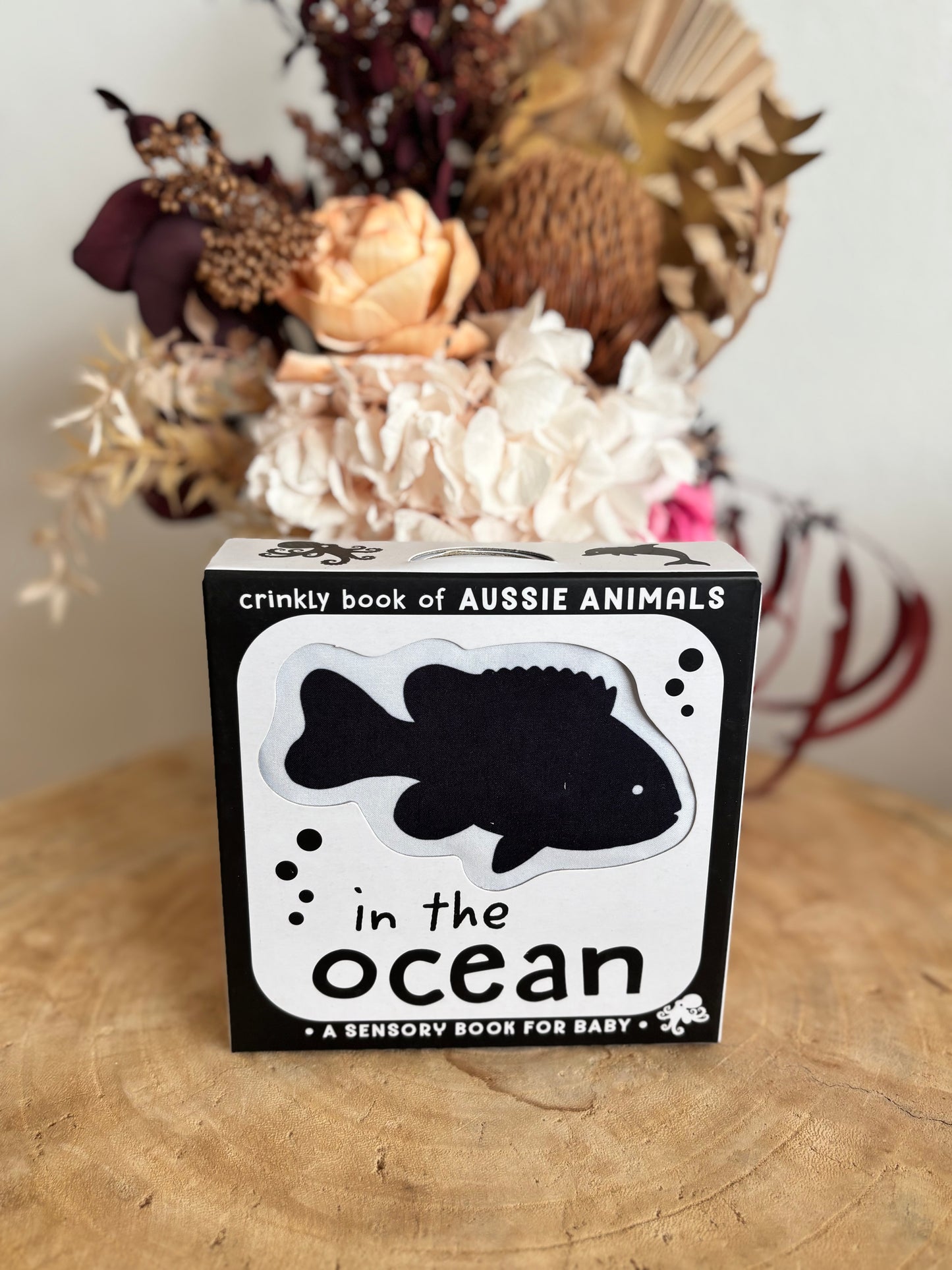 Crinkly Book of Aussie Animals: In The Ocean by Jill Brailsford