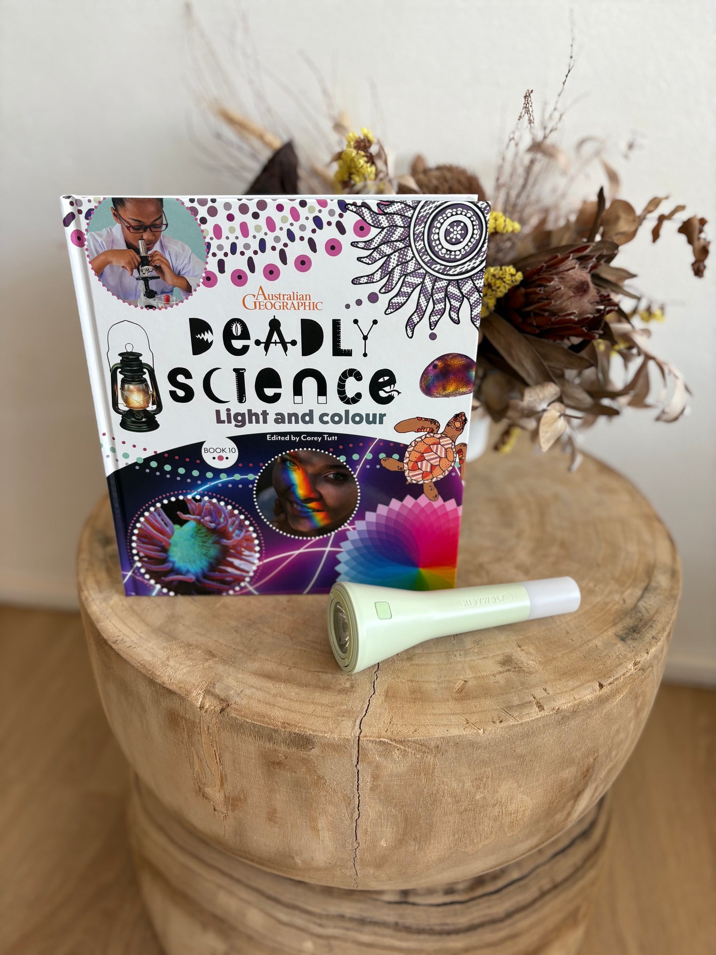 Deadly Science Light & Colour by Corey Tutt (Hard Back)