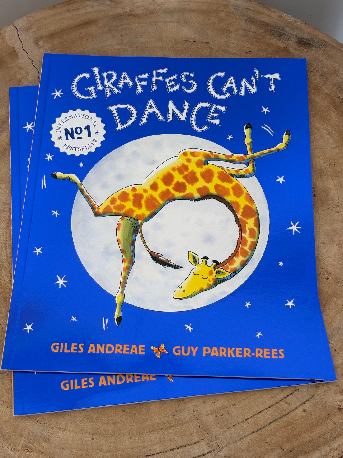 Giraffes Can't Dance by Giles Andreae (Paper Back)