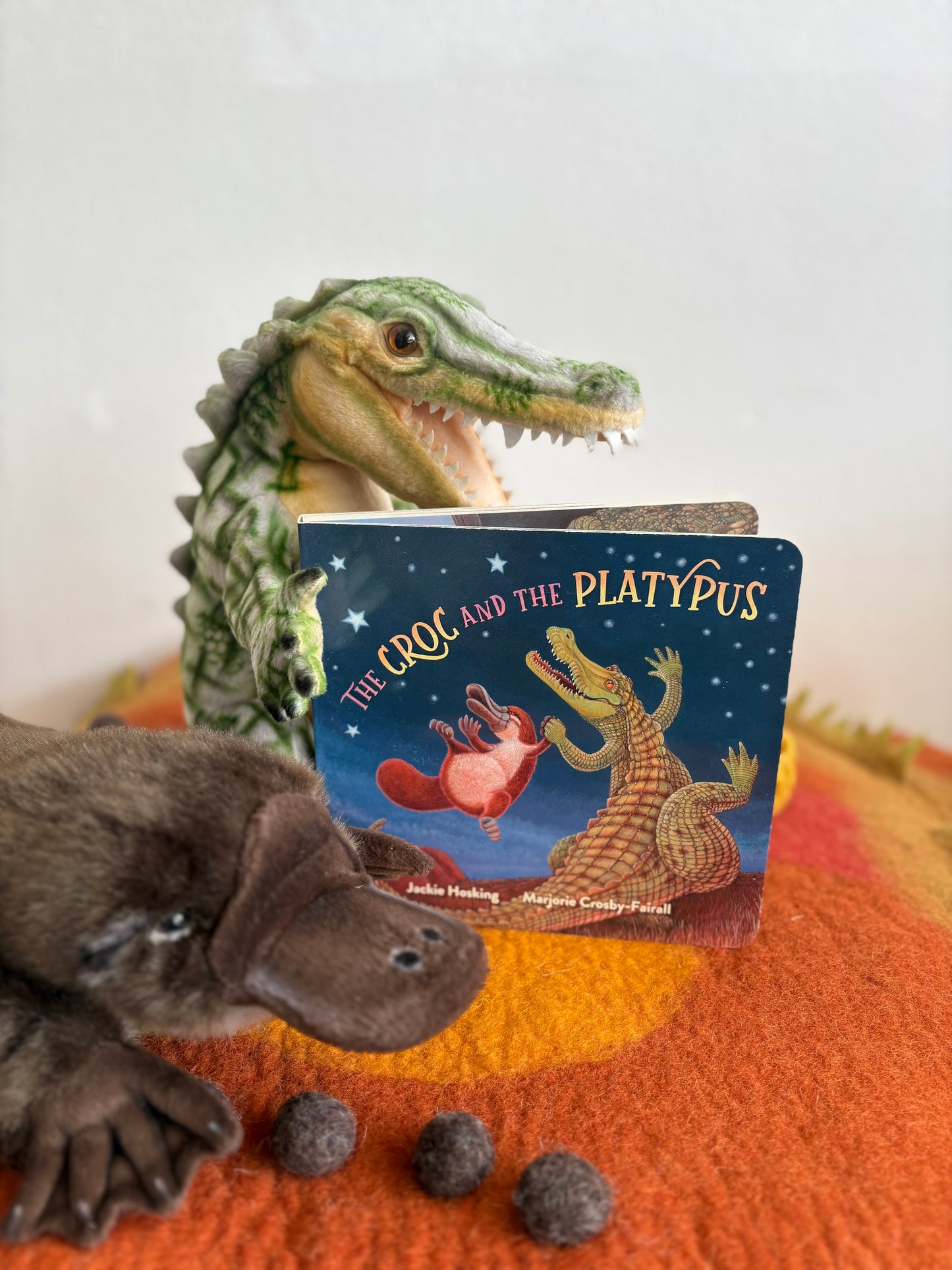 The Croc and The Platypus by Jackie Hosking (Board Book)