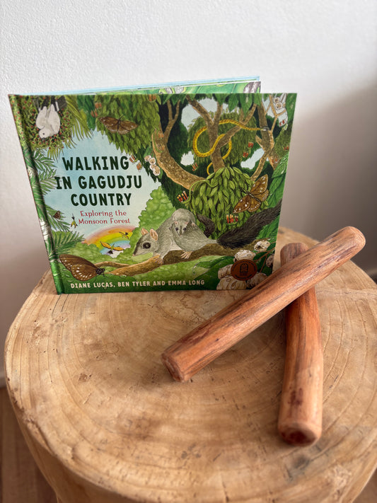Walking in Gagudju Country by Diane Lucas,Ben Tyler & Emma Long (Hard Back)